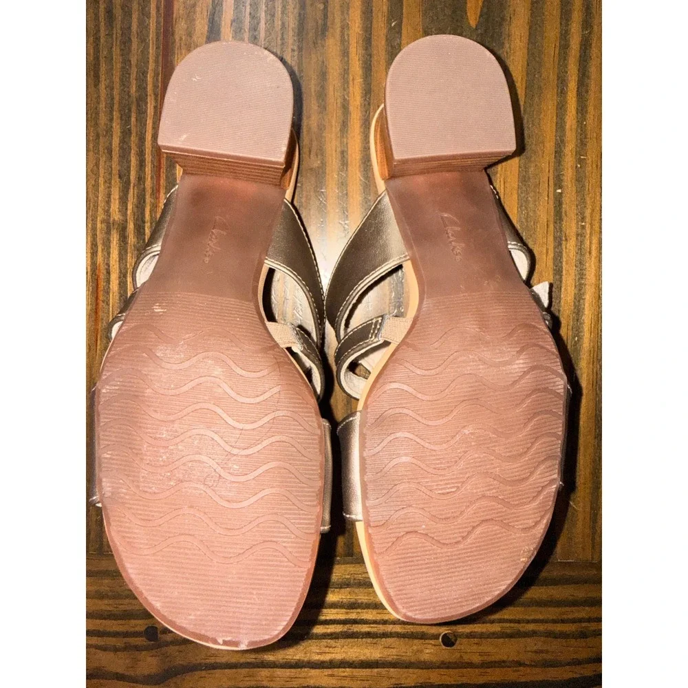 Clarks Collection Womens Metallic Bronze Strappy Block Heel Slide Sandals Size 6